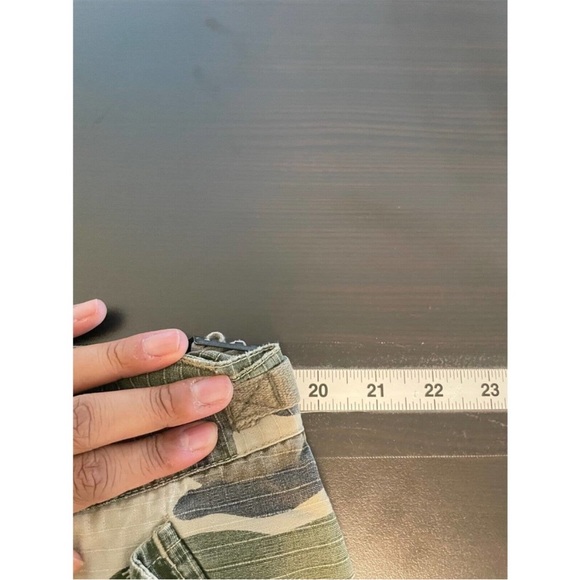 Vintage American Eagle Cargo Shorts 38 Green Camo Button Fly Baggy Distressed - Picture 5 of 6